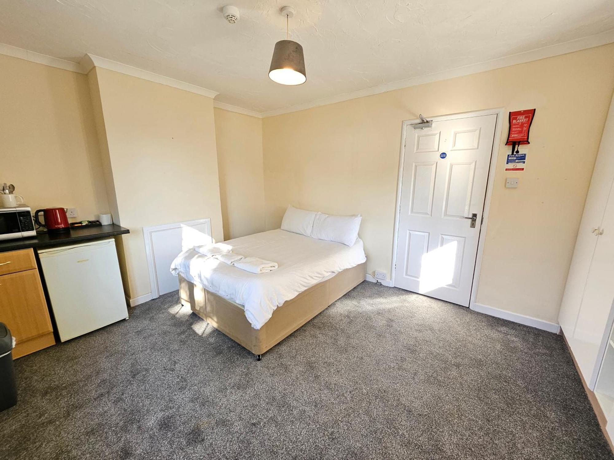 Central Studios 87 Tennyson Road Cheltenham Extérieur photo