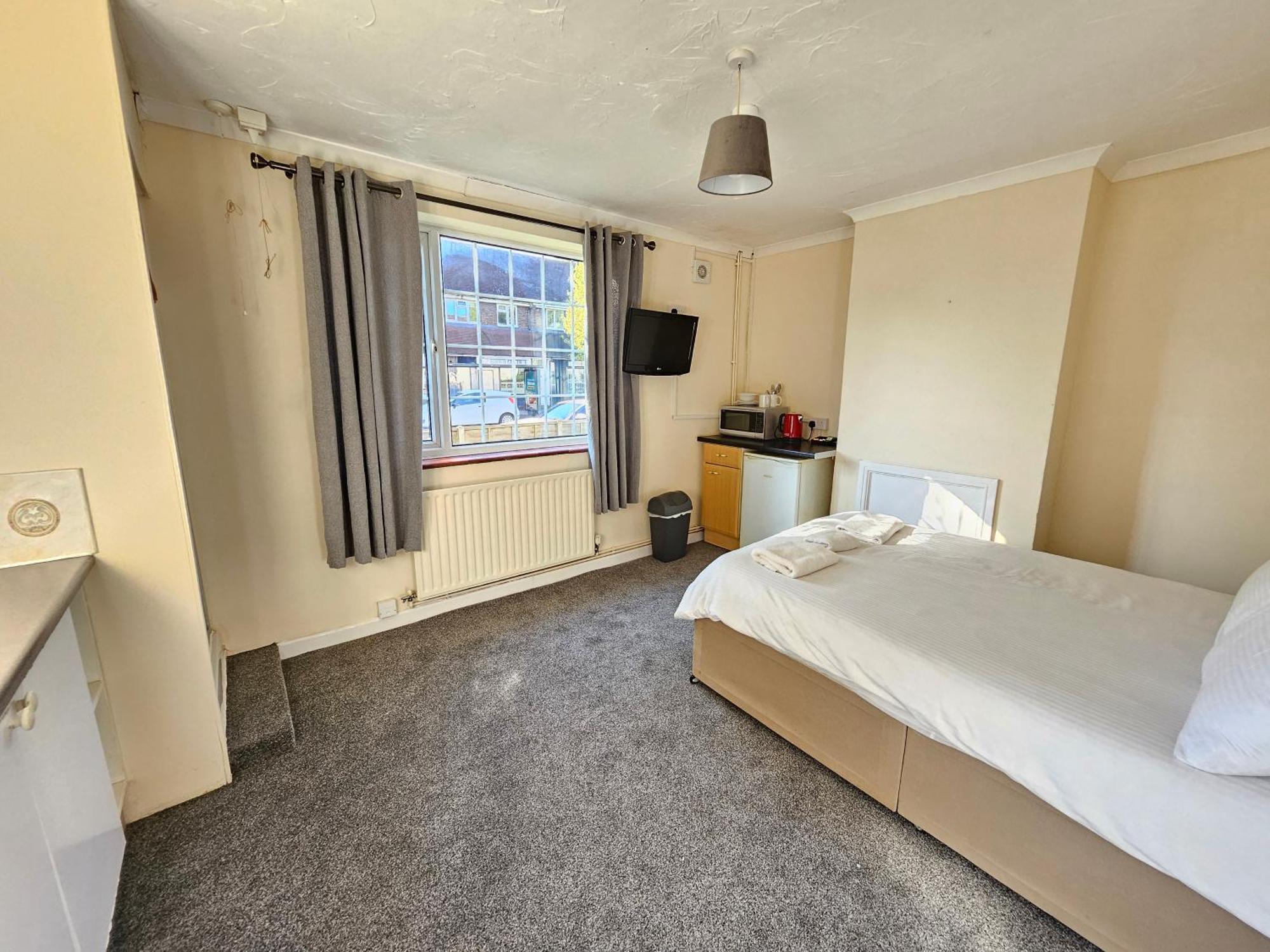 Central Studios 87 Tennyson Road Cheltenham Extérieur photo